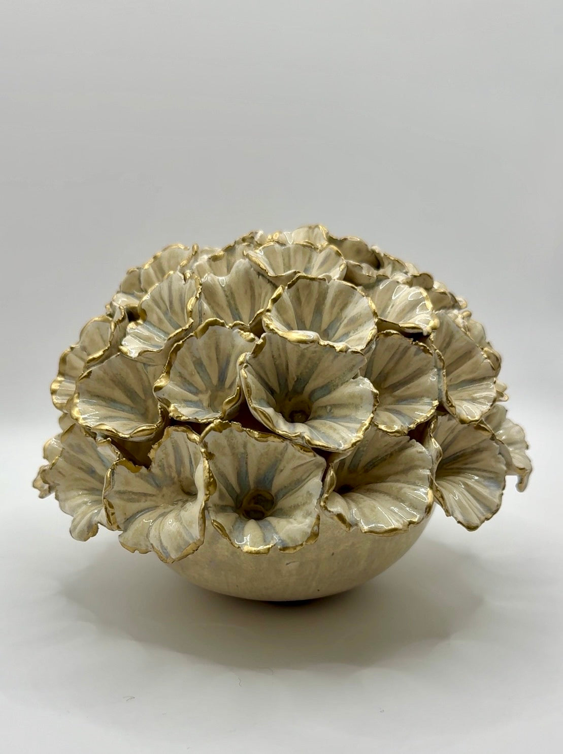 Petite Flowers - Natural with Gold Trim