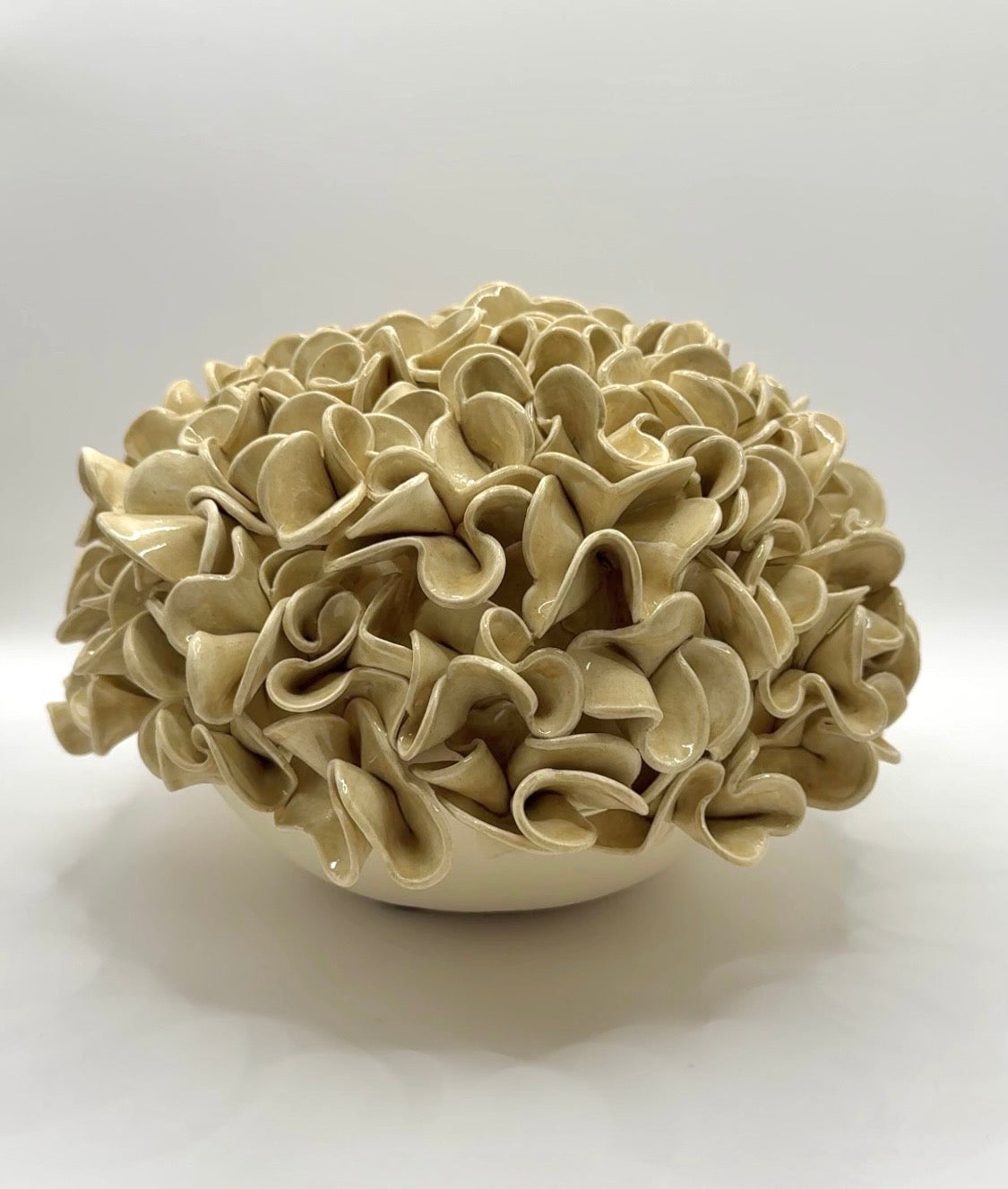 Original Ruffles - Oatmeal Round